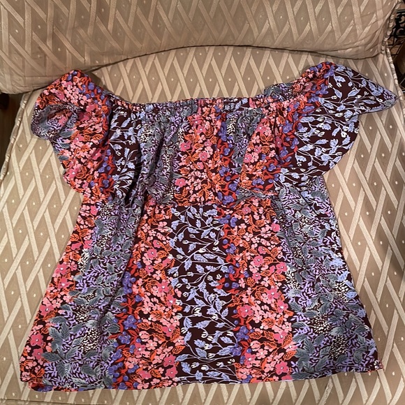 Maeve floral polyester top (Anthropologie) - Picture 3 of 7